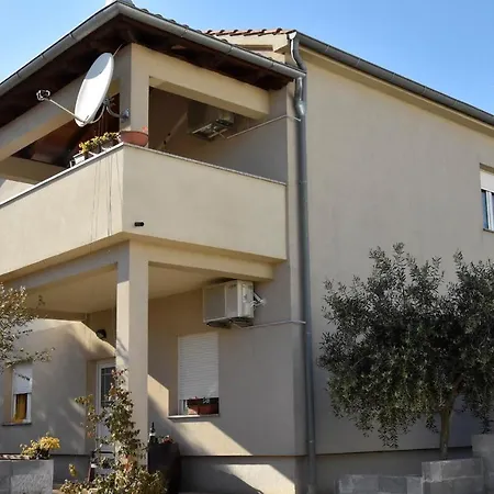 Simba 2 Apartment Pula