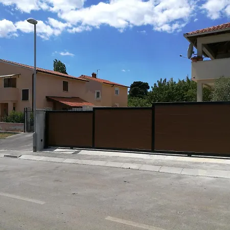 Simba 2 Apartman Pula